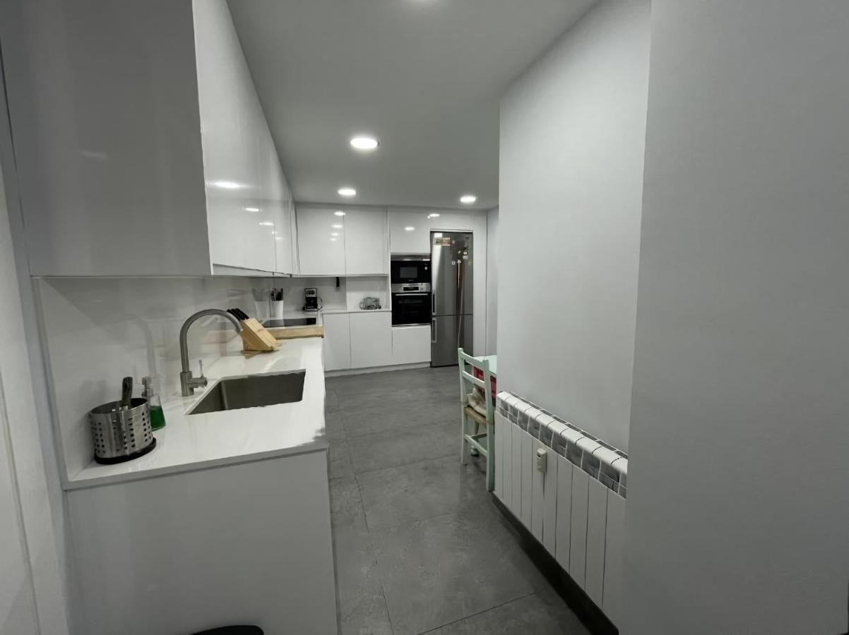 Amplio Y Moderno Piso De 4 Habitaciones Y Terraza Ποντεβέντρα Εξωτερικό φωτογραφία