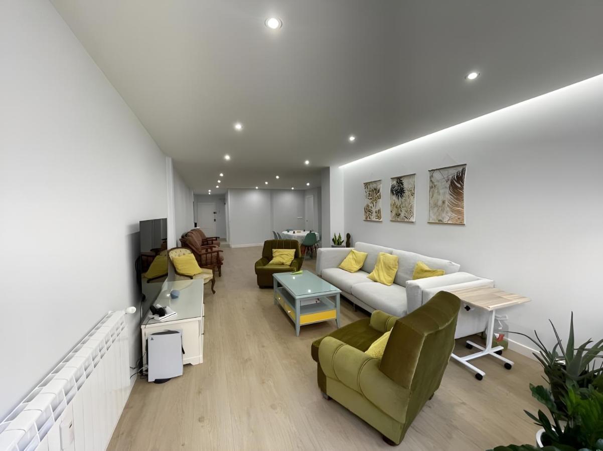 Amplio Y Moderno Piso De 4 Habitaciones Y Terraza Ποντεβέντρα Εξωτερικό φωτογραφία