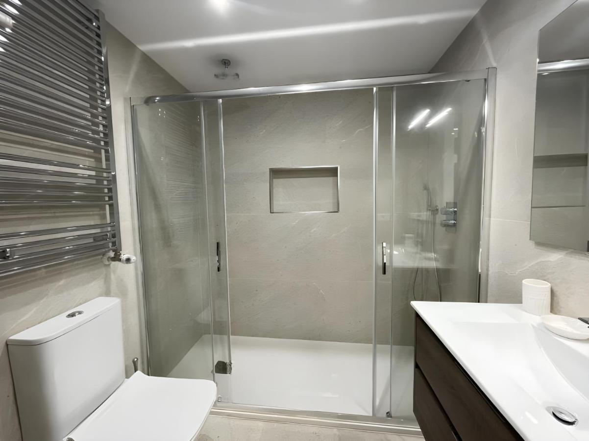 Amplio Y Moderno Piso De 4 Habitaciones Y Terraza Ποντεβέντρα Εξωτερικό φωτογραφία